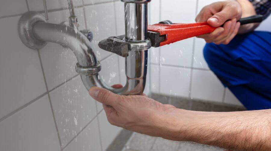 Professional emergency plumbing in Bird Island, MN